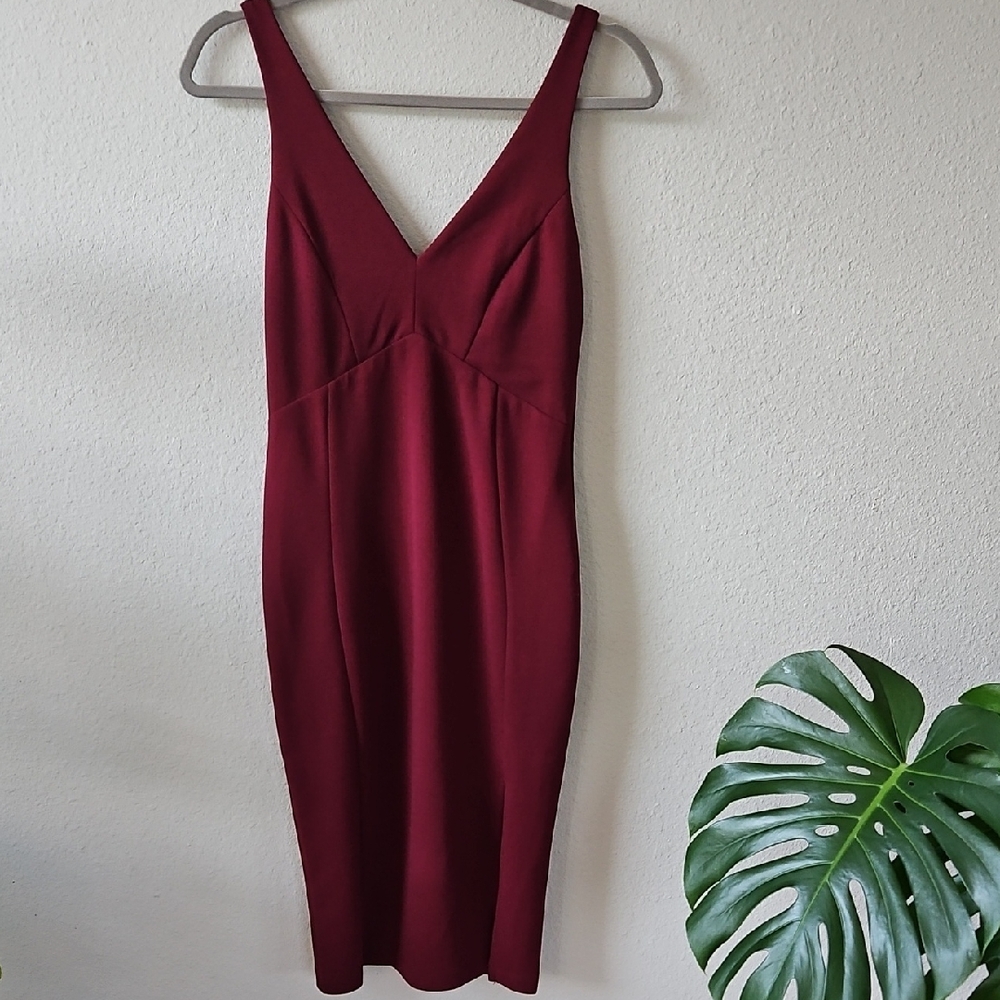 Lulu's Red Sheath Midi Dress V-Neck Sleeveless Cocktail